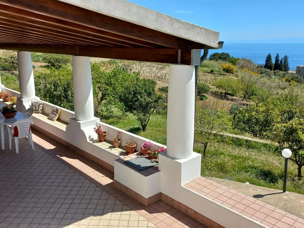 La Casa Tra Il Verde E Il Blu Villa Lipari  Holiday home Lipari (Isola Lipari)